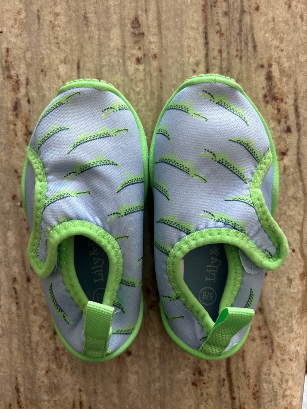 Light Blue & Green Kids Water Shoes with Secure Hook-and-Loop Strap -m